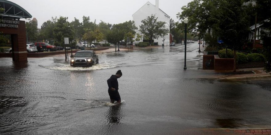 Florence kasırgası karaya ulaştı