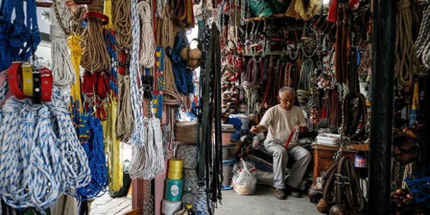 Tarihi Tire Çarşısı eski günlerini arıyor