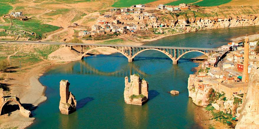 Son demlerini yaşayan Hasankeyf’e ziyaretçi akını