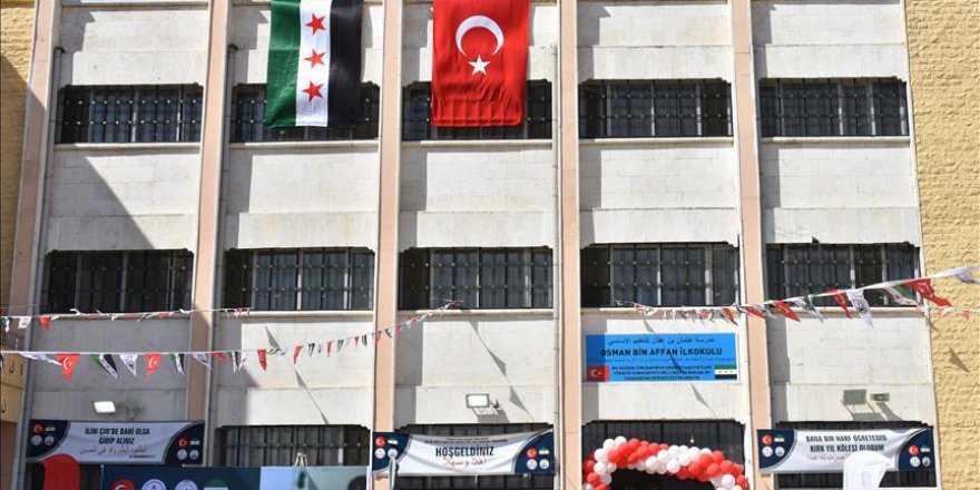 Azez'deki ilkokul Türkiye'nin desteği ile faaliyete başladı