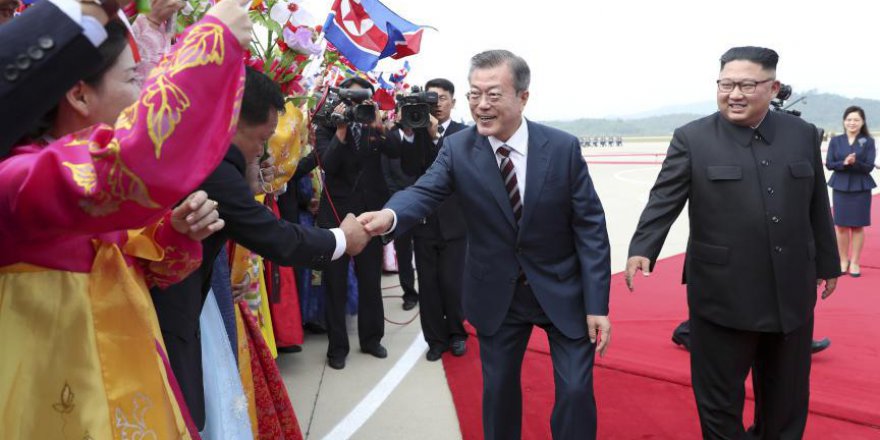 Kuzey ve Güney Kore arasında samimi görüntüler