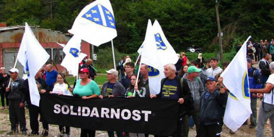Sırpların toplama kampında yitirilen Bosnalı canlar anıldı