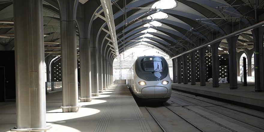 Mekke-Medine Hızlı Tren seferleri başladı