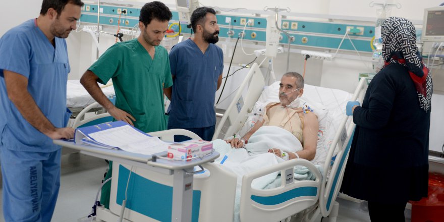 İmkansızlıklardan tedavisi sonuç vermeyen Suriyeliye Türk doktorlar yetişti