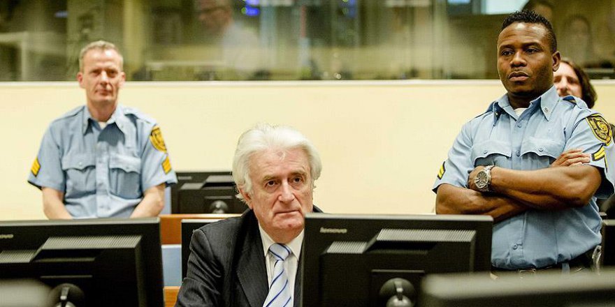 'Bosna Kasabı' Karadzic hakim değişikliği istedi