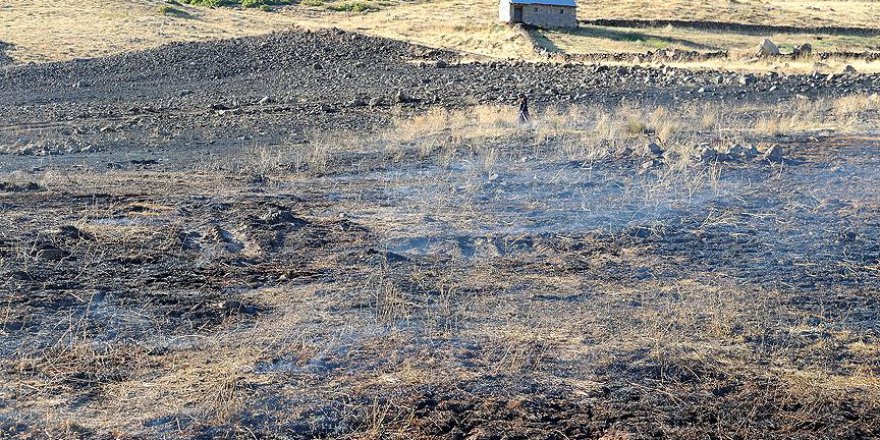 Topraktan yükselen dumanlar köylüyü endişelendirdi