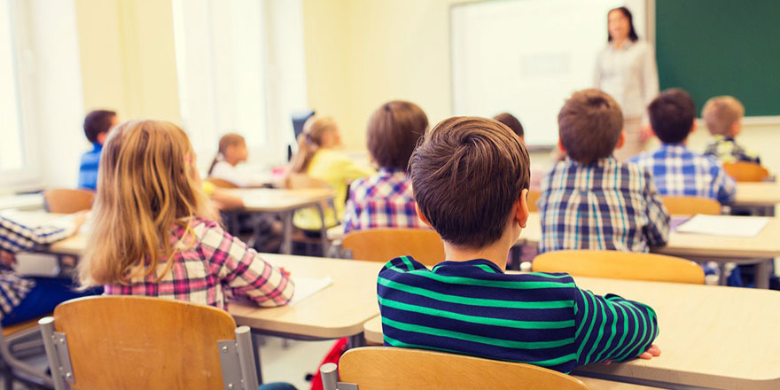 Bunlar nasıl akademisyen: Okullarda tek Allah inancı ve Hz. İsa öğretilmesin!