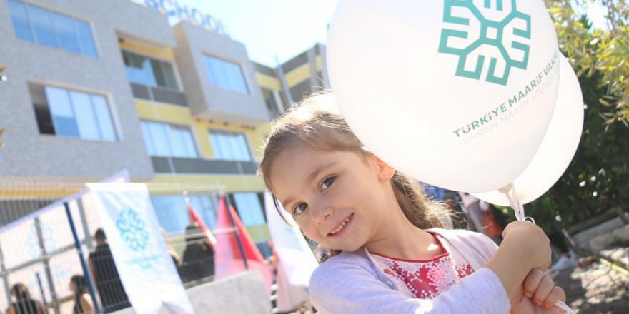 Arnavutluk'ta açılan Maarif Vakfı'nda ilk ders zili çaldı