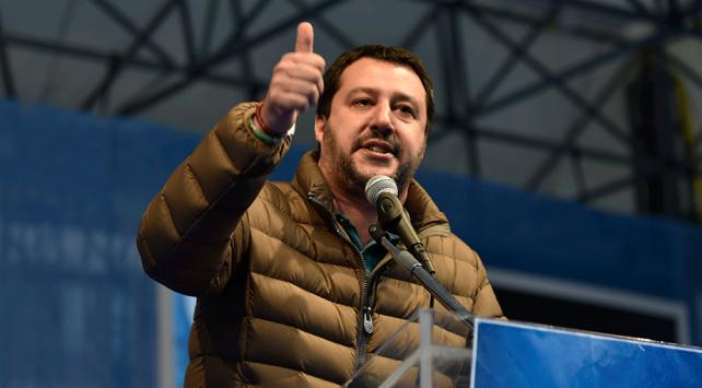 İtalya'da göçmenleri önlemek için Tunus'a yatırım yapacak