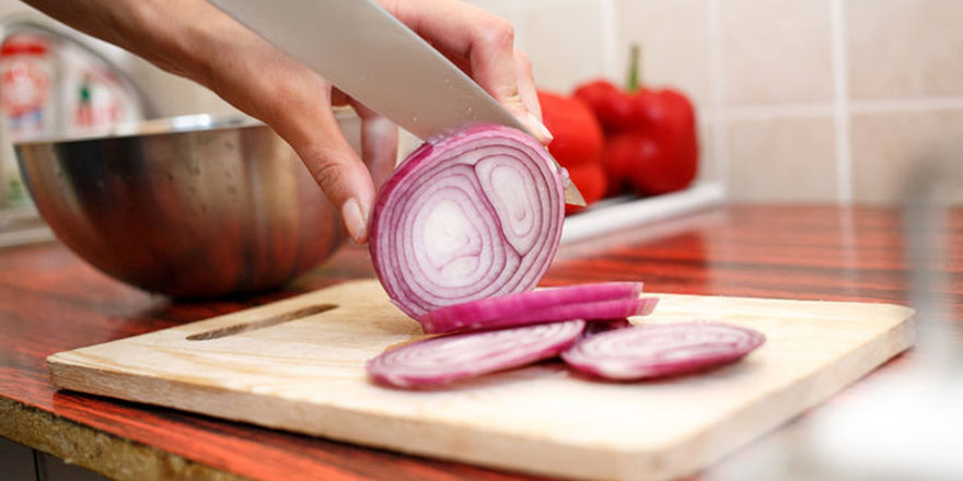 Soğanın neden gözleri yaktığının sebebi anlaşıldı