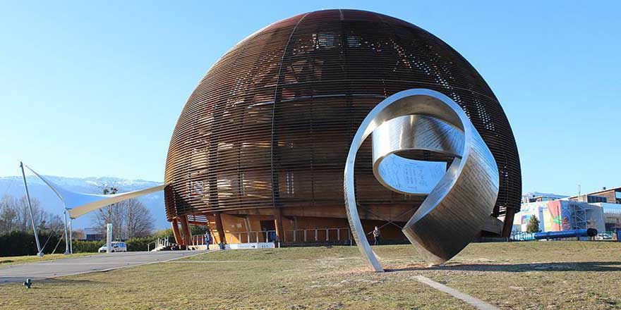 CERN Microsoft'a kapıyı gösterdi