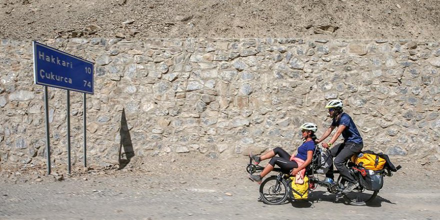 Çin'den Hakkari'ye bisikletle geldiler