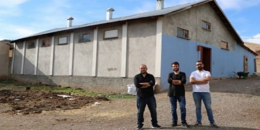 Üniversite öğrencilerinin okul harçlığı ile gelen başarısı