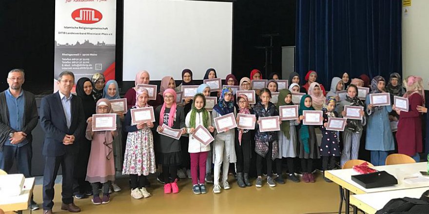 Almanya'da çocuklara DİTİB kampı