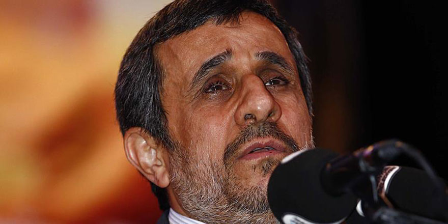 İran'ın eski lideri Ahmedinejad protesto yapmak için izin istedi