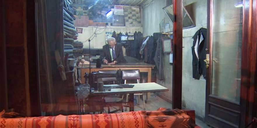 65 yıldır terzilik mesleğini hakkı ile icra ediyor