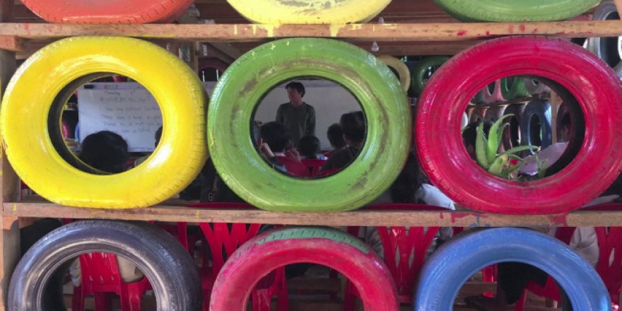 Kamboçya'nın örnek okulu geri dönüşüme katkı sağlıyor