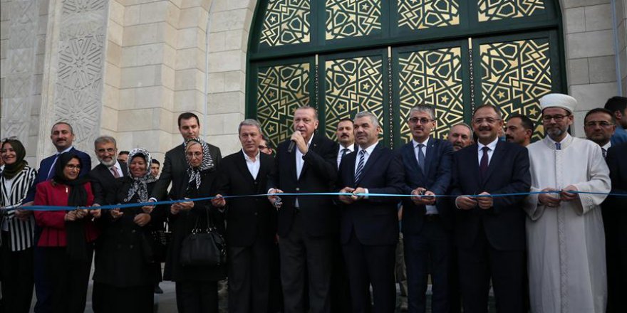 Hulusi Akar'ın yaptırdığı cami açıldı