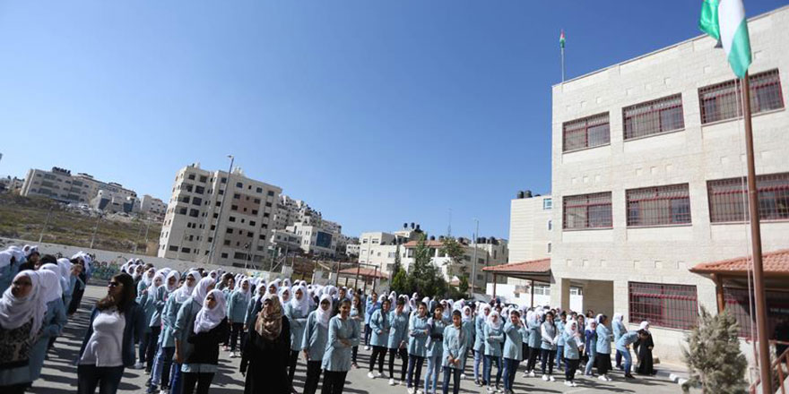 İsrail, Batı Şeria'da Filistin okulunu kapattı