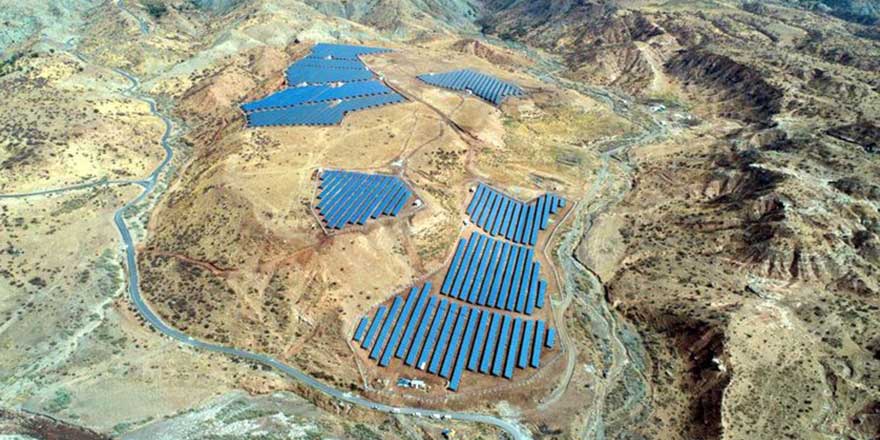 Batman'da çevre dostu güneş paneli tarlaları