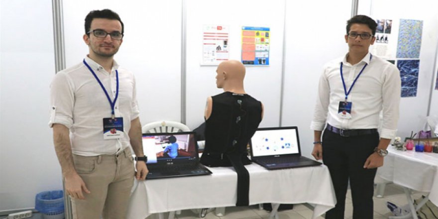 Duruş bozukluğu bu cihaz ile önlenecek