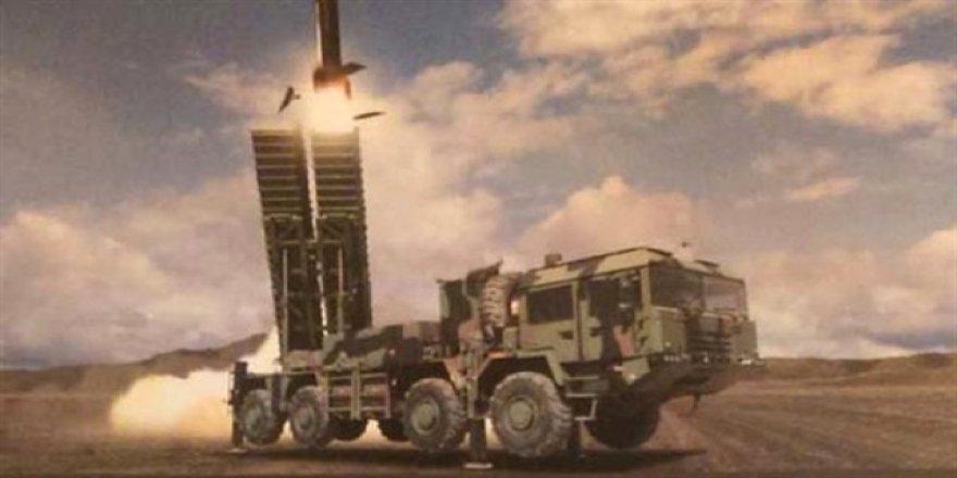 Türkiye'nin ilk uzun menzilli füzesi tanıtıldı