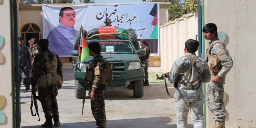 Afganistan'da seçim süreci 'kanlı' devam ediyor