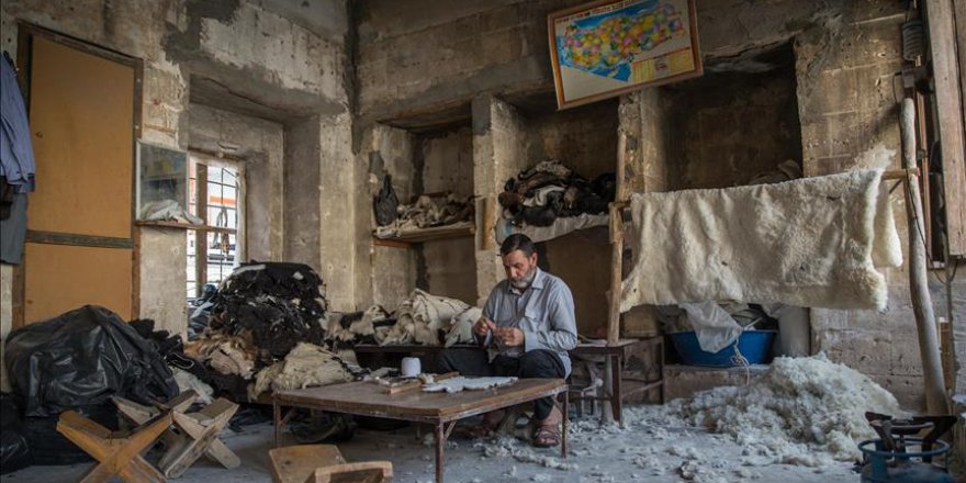 Urfa'nın meşhur Farva ustaları zamana direniyor