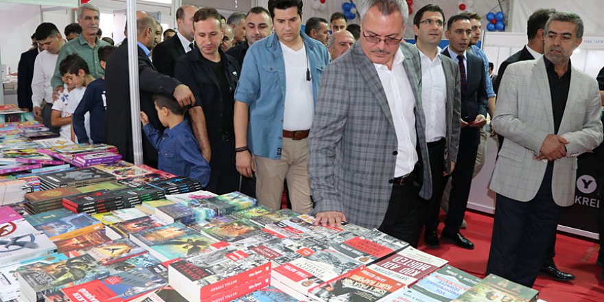 Çocuk kitabı yazarları '37. Uluslararası İstanbul Kitap Fuarı'nda
