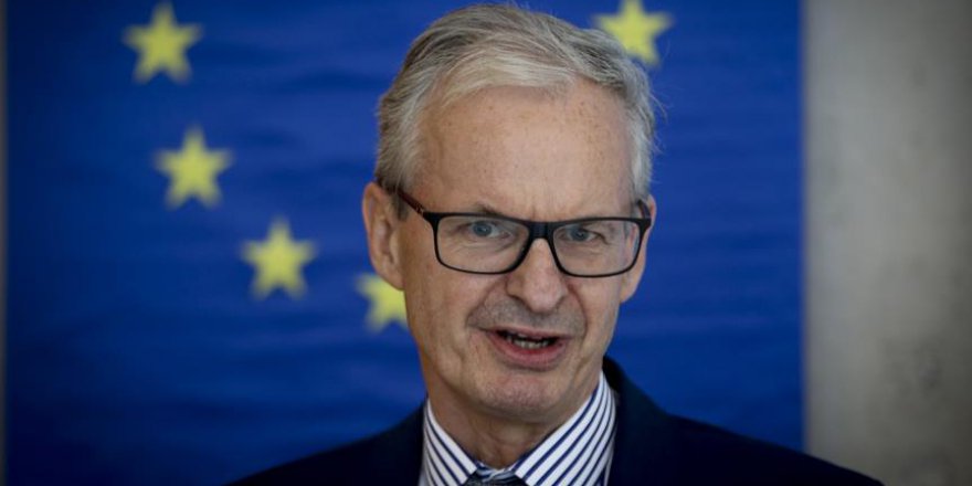 AB'den Türkiye övgüsü: 'Sayelerinde Suriyeli çocuklar okula gidiyor'