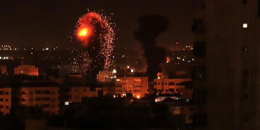 Namaza hazırlanan askerlere terör saldırısı: 70 ölü