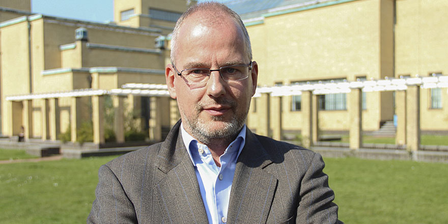 Eleştiren Müslüman bir siyasetçi olduğum için gözaltına alındım