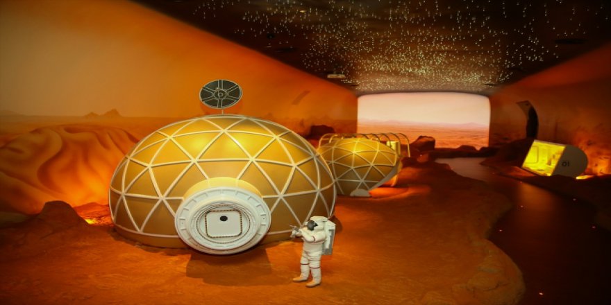 Uzay hukuku Türkiye'de masaya yatırılacak