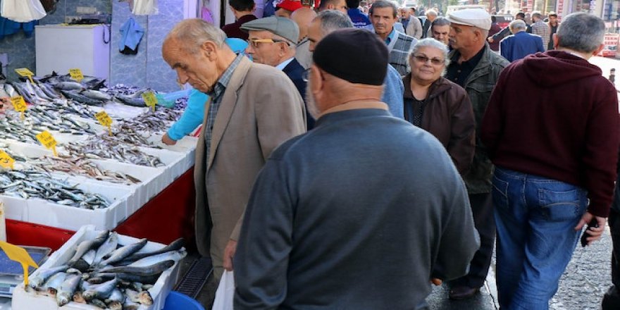 Kalkan balığının kilosu 100 liradan 50 liraya düştü