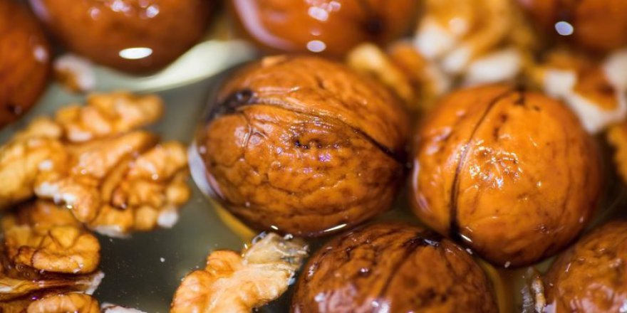 Kainat Eczanesi'nden ceviz ile ilgili doğru bilinen yanlışlar