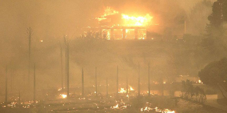 Bangladeş'teki yangın çıktı 50 bin kişi evsiz kaldı