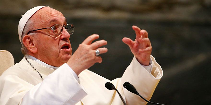 Papa, robotların insanlığa karşı ayaklanmaması için dua çağrısında bulundu