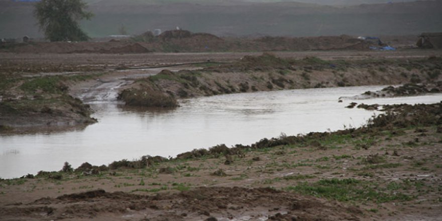 Irak'ta sağanak yağışlar kırmızı alarm getirdi