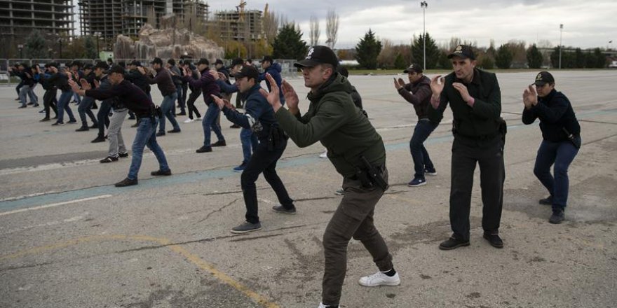 Bekçiler mesleki becerilerini eğitimlerle geliştiriyor