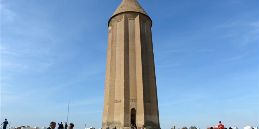 İran'da İslam medeniyetinin altın devrine ait 'Kabus Kümbeti'