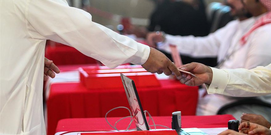 Bahreyn'de seçime ilgi düşük kaldı