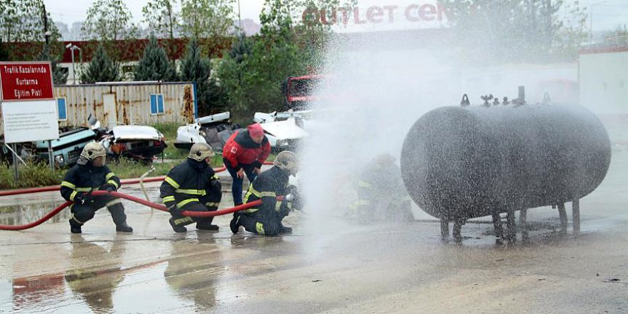 Venezuela itfaiyecileri Kocaeli'nde eğitildi
