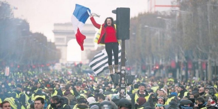 Avrupa kaynayan kazan: 3 ülkede prostolar var