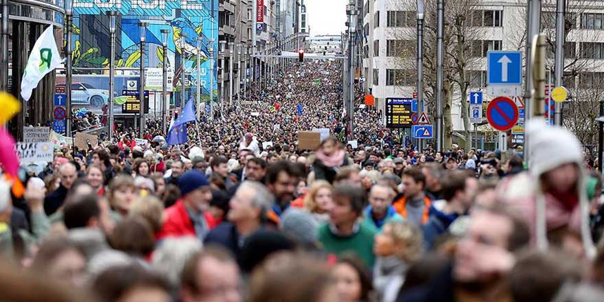 Avrupa'da 'İslam düşmanlığının yeri yok' protestosu