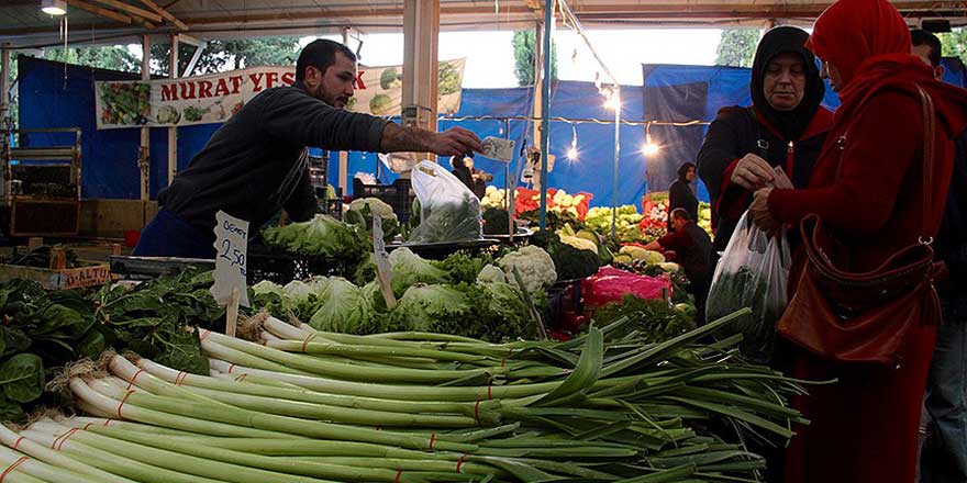 Köylü pazarında yörede yetişmeyen ürünleri satmak yasak