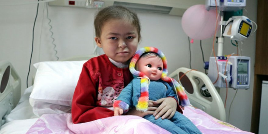Sosyal medyanın iyi yönleri de var: 8 yaşındaki kıza kan bulundu