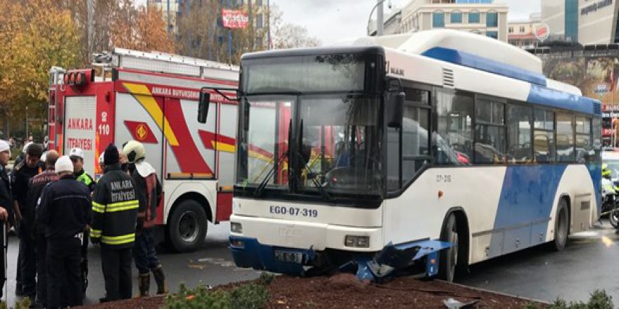 Ankara'da belediye otobüsleri çarpıştı