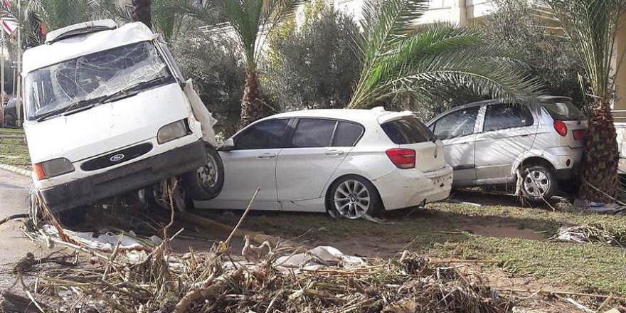 KKTC'yi sel vurdu: 3 ölü