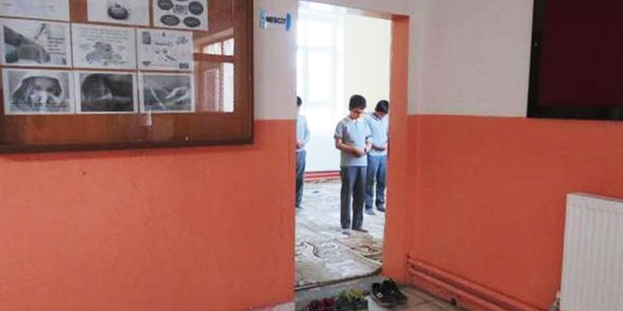 Mescitsiz Okul Kalmasın projesi devam ediyor