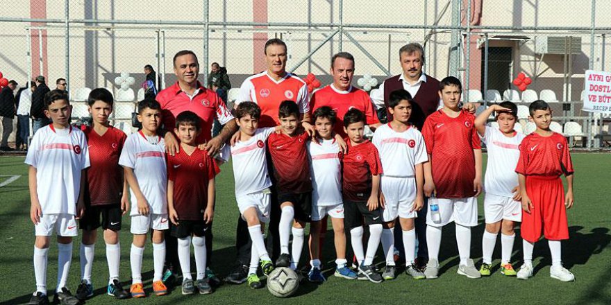 Türk ve Suriyeli öğrenciler futbolla yakınlaştı